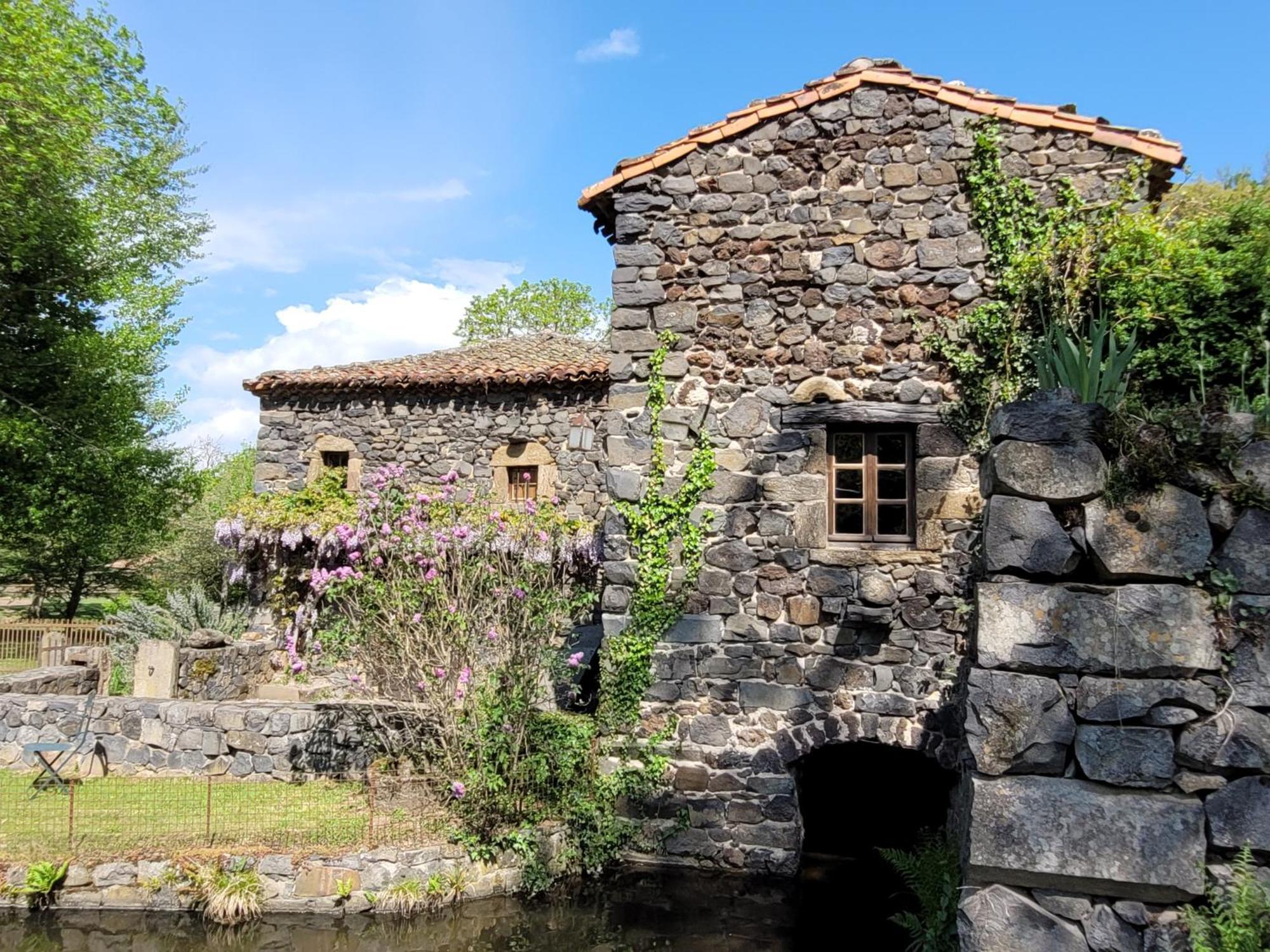 Le Moulin Bed & Breakfast Saint-Arcons-d'Allier Luaran gambar