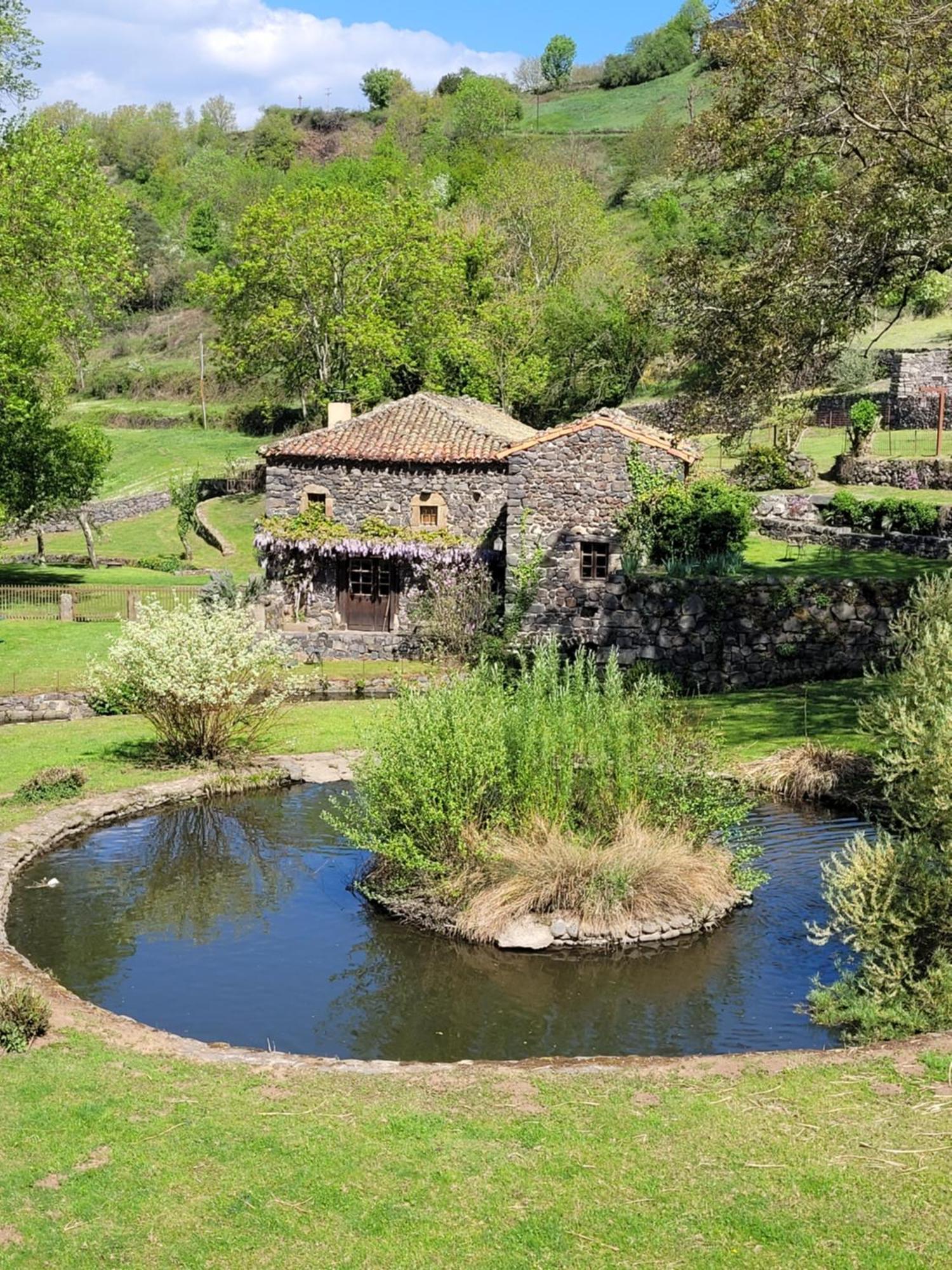 Le Moulin Bed & Breakfast Saint-Arcons-d'Allier Luaran gambar